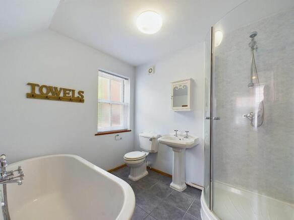 2 bed Cottage for sale Image 7