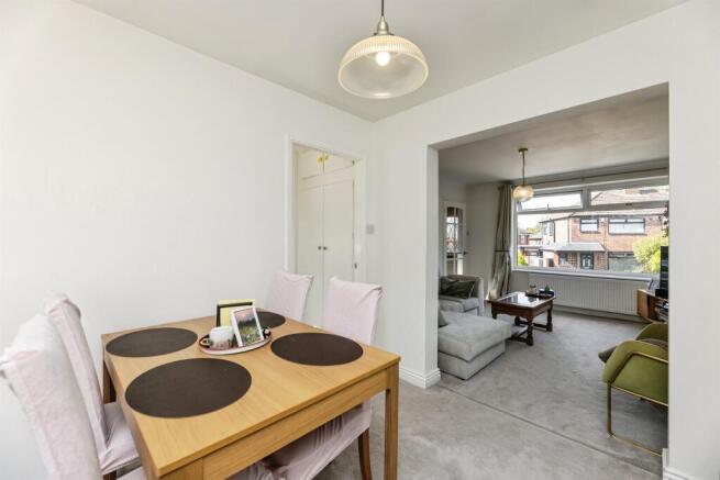 3 bed Semi-Detached for sale Image 4