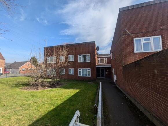 1 bed Ground Flat for sale Image 5