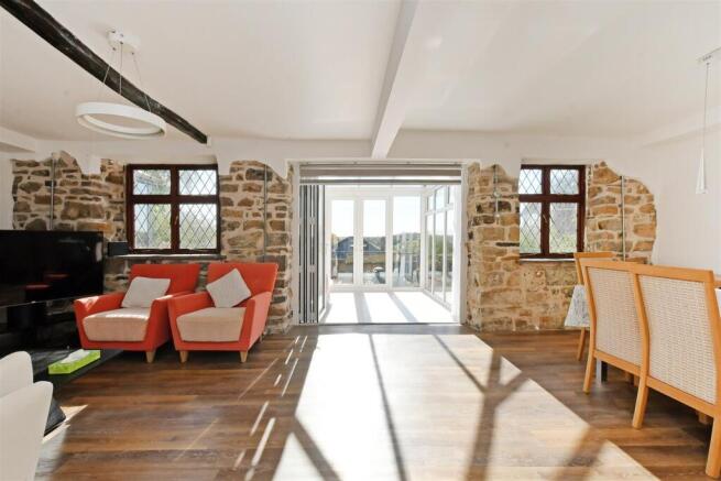 3 bed Cottage for sale Image 4