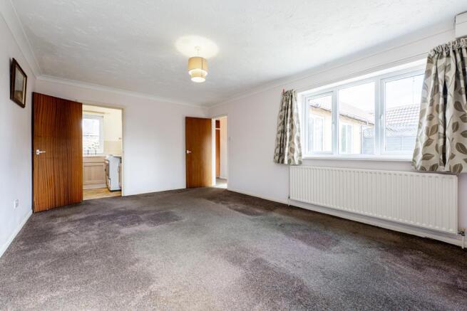 72 Spencer Street, Burton Latimer-13.jpg