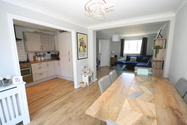 Open Plan Living Accomodation