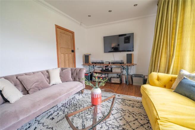 3 bed Semi-Detached for sale Image 11