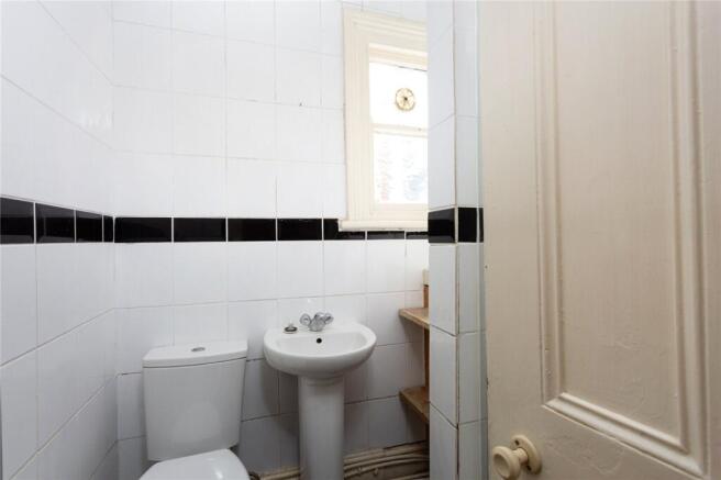 3 bed Terraced for sale Image 10