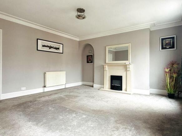 2 bed Flat for sale Image 5