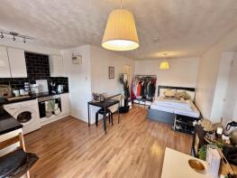107, Alderney Street, Nottingham NG7 1HD