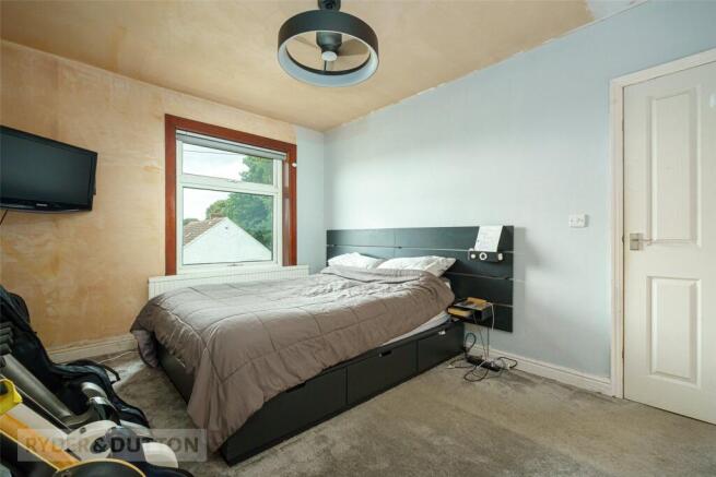3 bed Terraced for sale Image 8