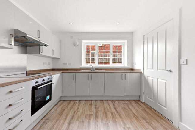 2 bed Semi-Detached for sale Image 2
