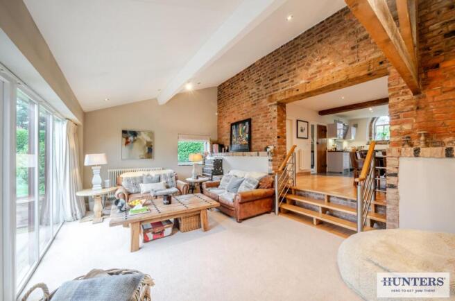 4 bed Barn Conversion for sale Image 7