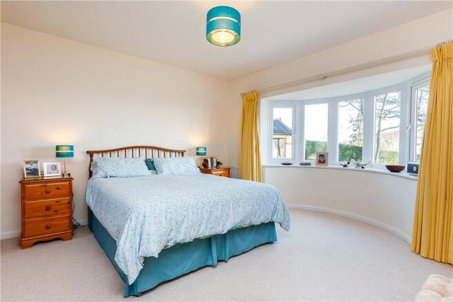 4 Bedrooms