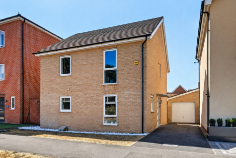 Lysander Drive, Bracknell, RG12