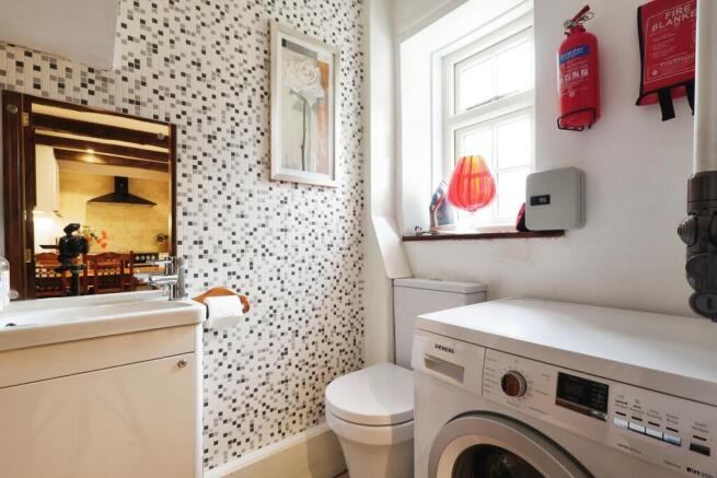 3 bed Terraced for sale Image 6