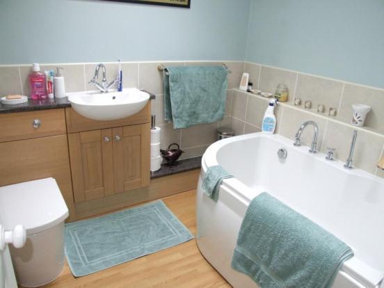 Upstairs Bathroom