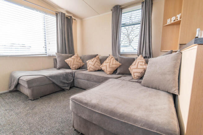 Swift Family Retreat, Marine Holiday Park, Cefndy Road, Rhyl, Denbighshire, LL18 2HG photo 4