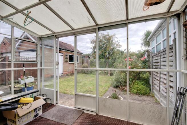 2 bed Semi-Detached Bungalow for sale Image 4
