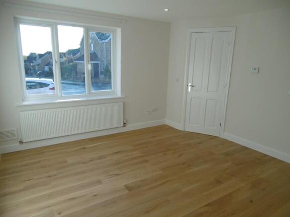 Wymondham Way - Lounge.JPG
