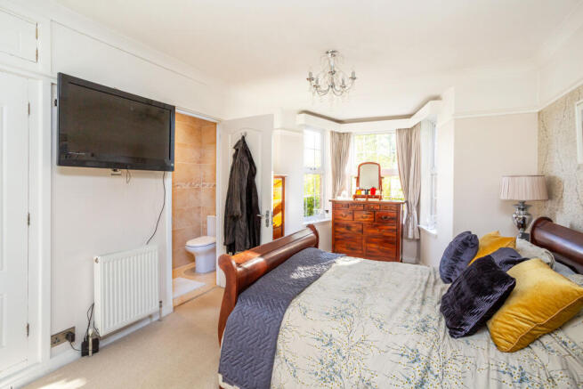 Bedroom 1b