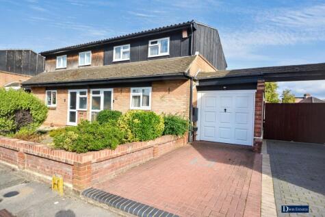 Masefield Close, Harold Hill, Romford, RM3