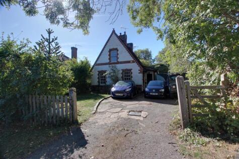 Aylesbury Road, Aston Clinton