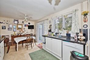 48, Meadow Road, Yeovil BA21 5PB