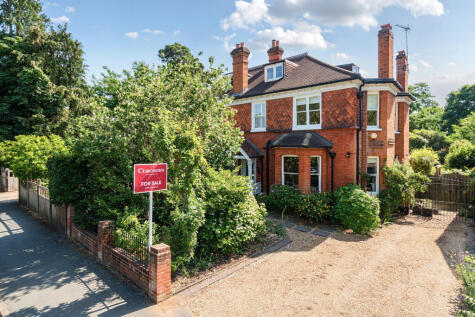 St. Marys Road, Weybridge, KT13
