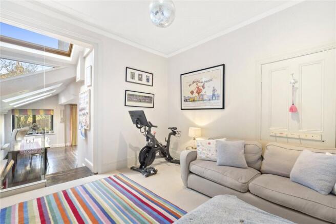 Sainfoin Road, SW17 photo 4