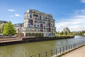 24, Royal View, Victoria Bridge Road, Westmoreland, Bath BA2 3GG
