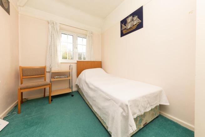 7 Rowan Crescent-13.jpg