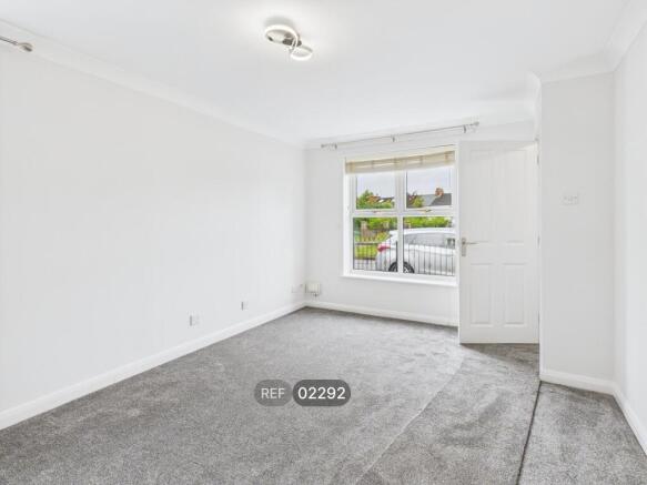 3 bed Semi-Detached to rent Image 5