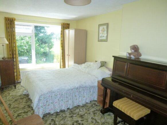 FAMILY ROOM/BEDROOM 2