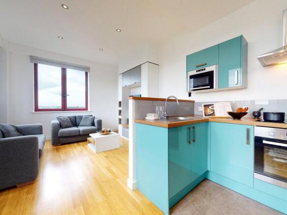 2 bed Apartment to rent Image 12