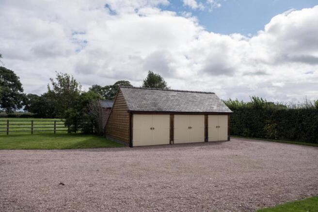 Detached Triple Garage