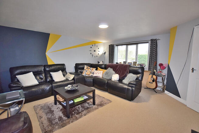 3 bed End of Terrace for sale Image 4