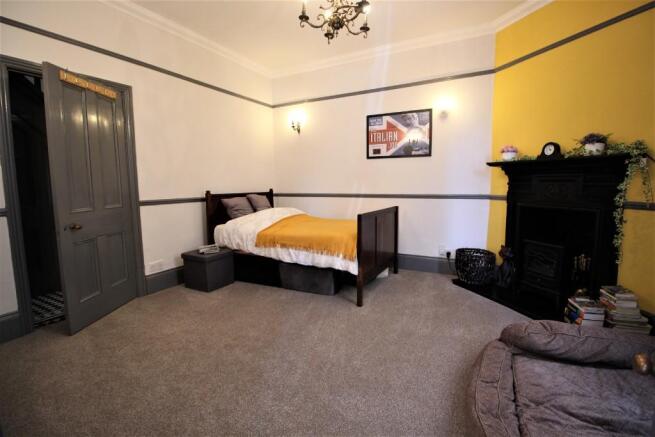 Bedroom 4b