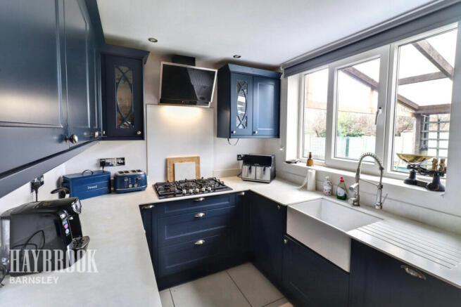 3 bed Semi-Detached for sale Image 7