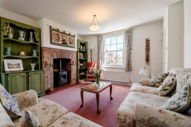 8460459-interior14.jpg