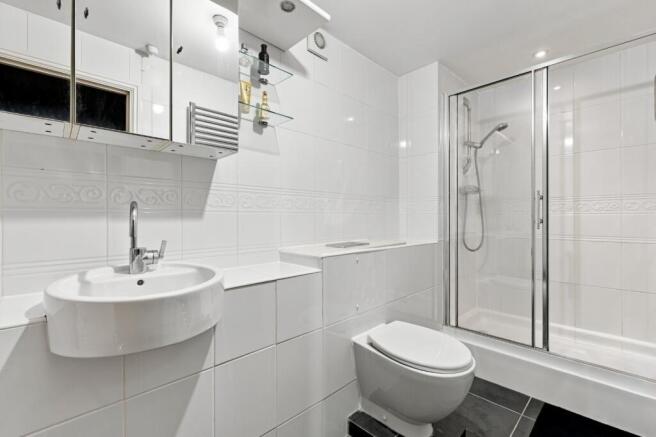 2 bed Flat for sale Image 9
