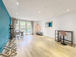 Flat 4, 50 Brent House, Wandsworth Road, London SW8 2FL