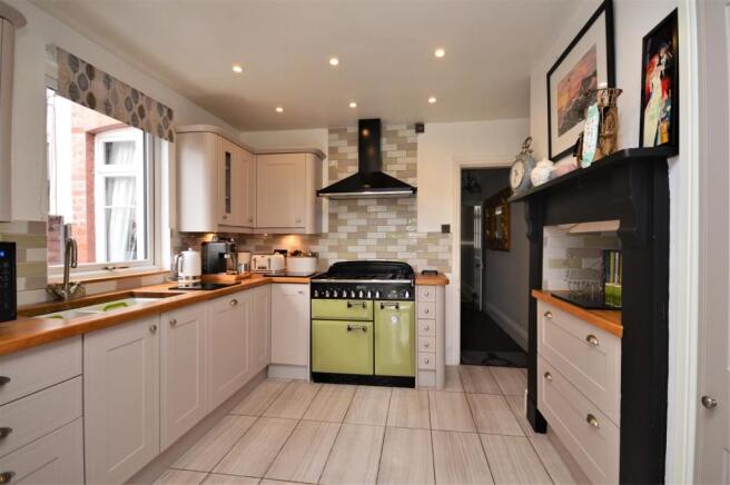3 Kitchen Kings Acre.JPG