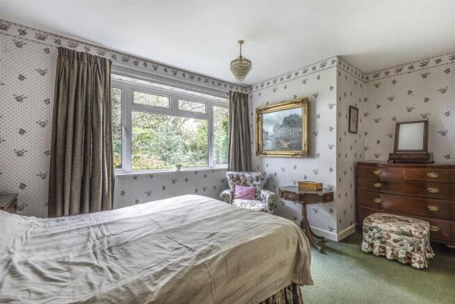 Bedroom 2(2).jpg