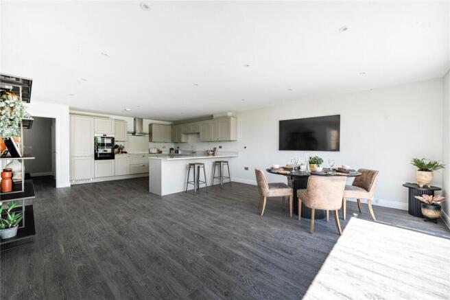 Kitchen/Dining