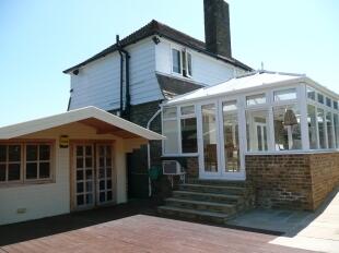 Decking/Log Cabin