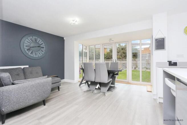 Hamble Rise, Swanmore, SO32 photo 4