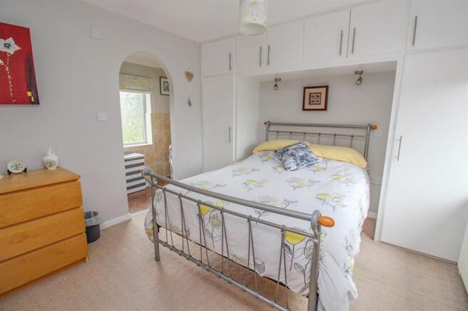 108 whit1.jpg