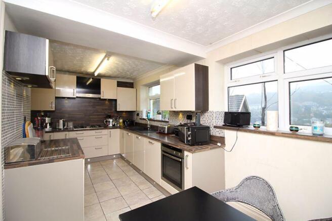 Kitchen/Breakf...