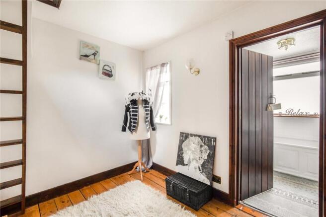 Bed 2/Dressing Room
