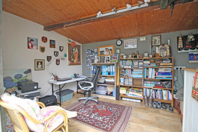 Photo 16