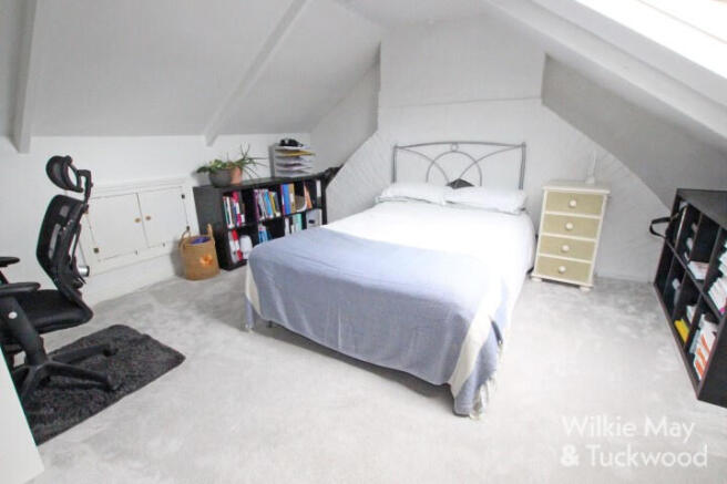 Photo 10