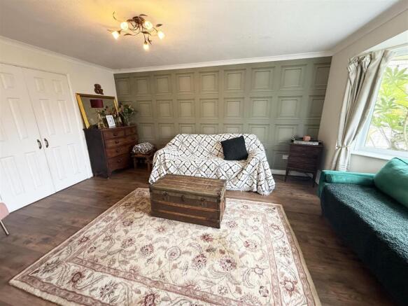 Selworthy Close, Bridgwater photo 4