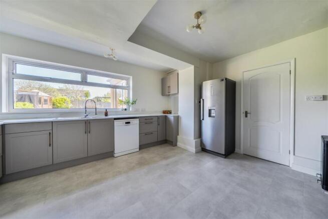 Kitchen .jpg